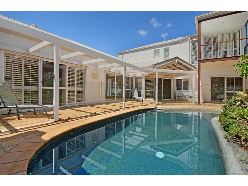 6 Wesley Court 3 bedroom, Noosa Heads QLD 4567