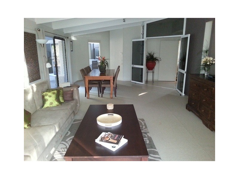 7 Belli Street, Noosa Heads QLD 4567