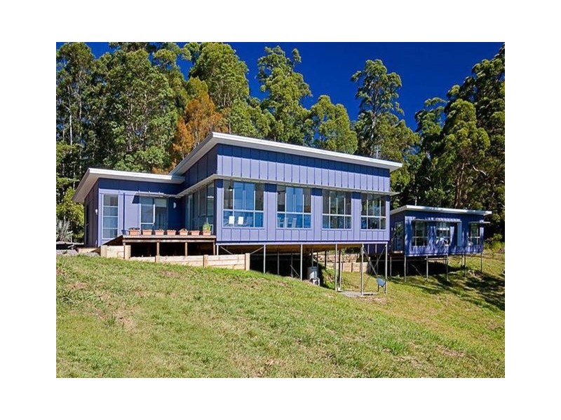 18 Clearview Dr, Tinbeerwah QLD 4563