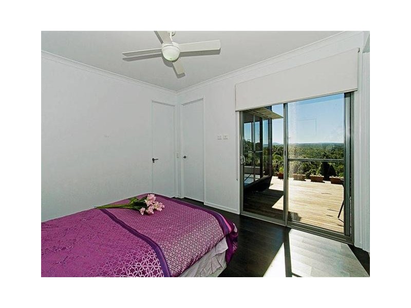18 Clearview Dr, Tinbeerwah QLD 4563