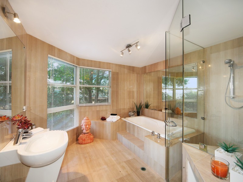 35 Lang Street, Coolum Beach QLD 4573