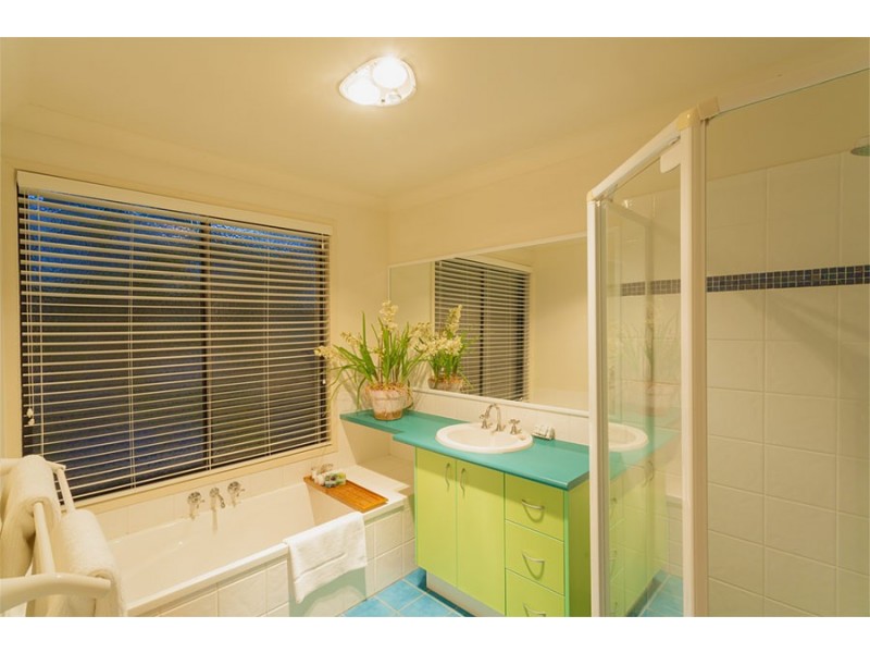 252 David Low Way, Peregian Beach QLD 4573