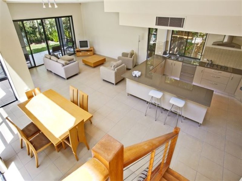 20 Selkirk Way, Peregian Springs QLD 4573