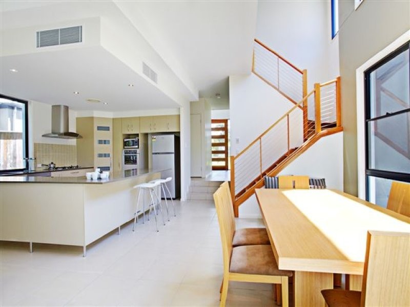 20 Selkirk Way, Peregian Springs QLD 4573