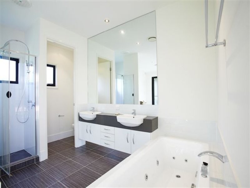 20 Selkirk Way, Peregian Springs QLD 4573