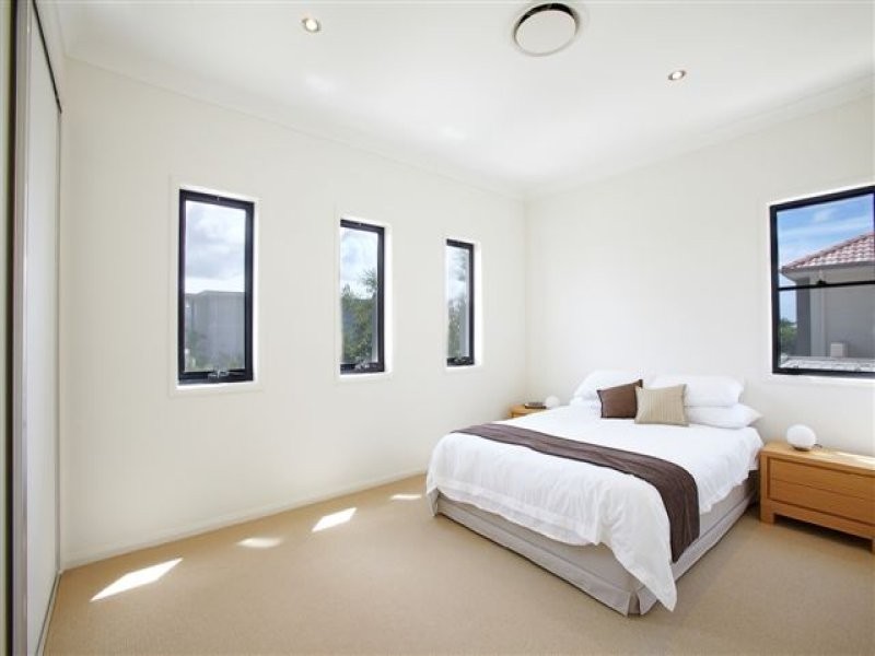 20 Selkirk Way, Peregian Springs QLD 4573