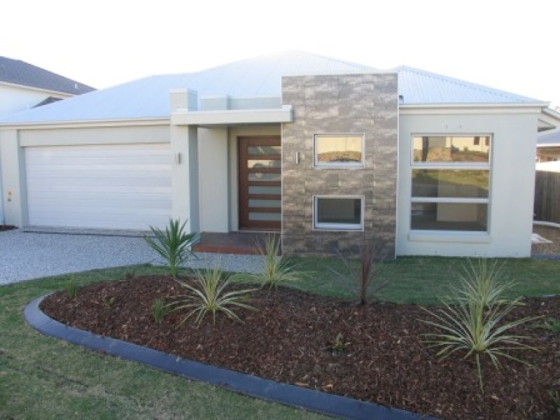 12 Maidstone Crescent, Peregian Springs QLD 4573