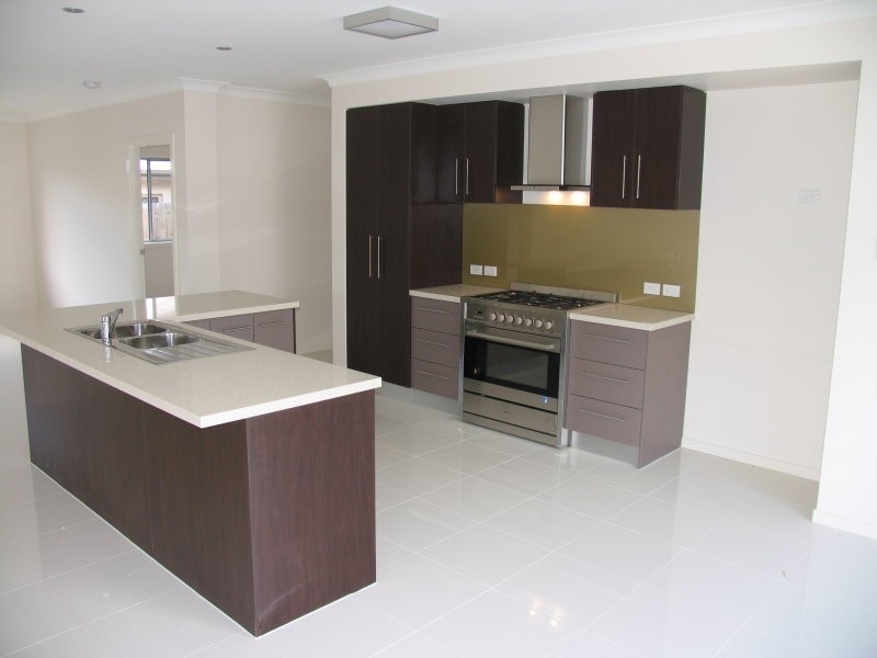 12 Maidstone Crescent, Peregian Springs QLD 4573