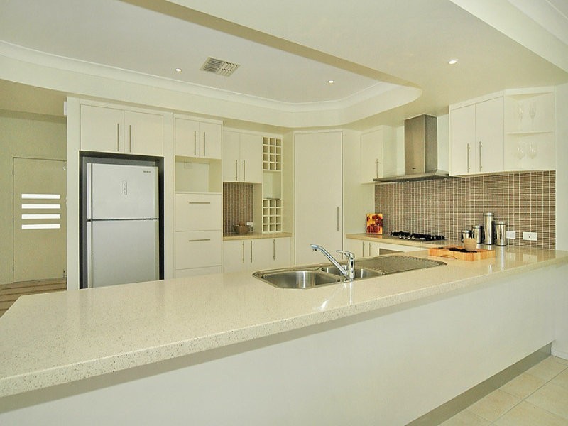 42 Lakeside Drive, Peregian Springs QLD 4573