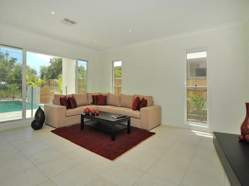 42 Lakeside Drive, Peregian Springs QLD 4573