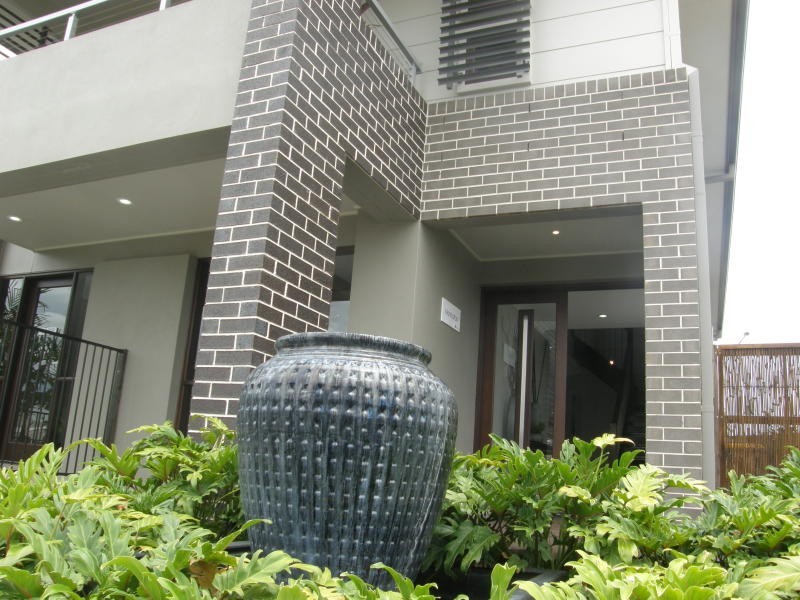 9 (Lot 3432) Oakbridge Way, Peregian Springs QLD 4573