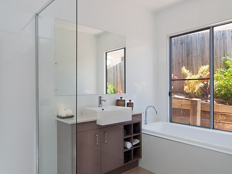 202 The Avenue, Peregian Springs QLD 4573