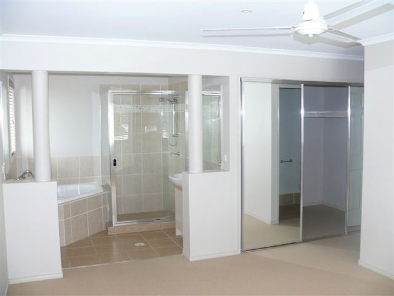 6 Sandhurst Crt, Peregian Springs QLD 4573