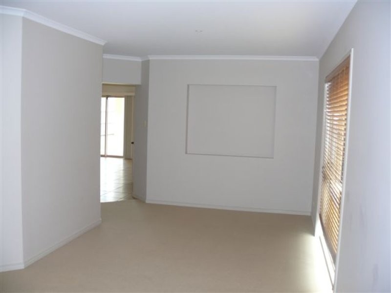 6 Sandhurst Crt, Peregian Springs QLD 4573