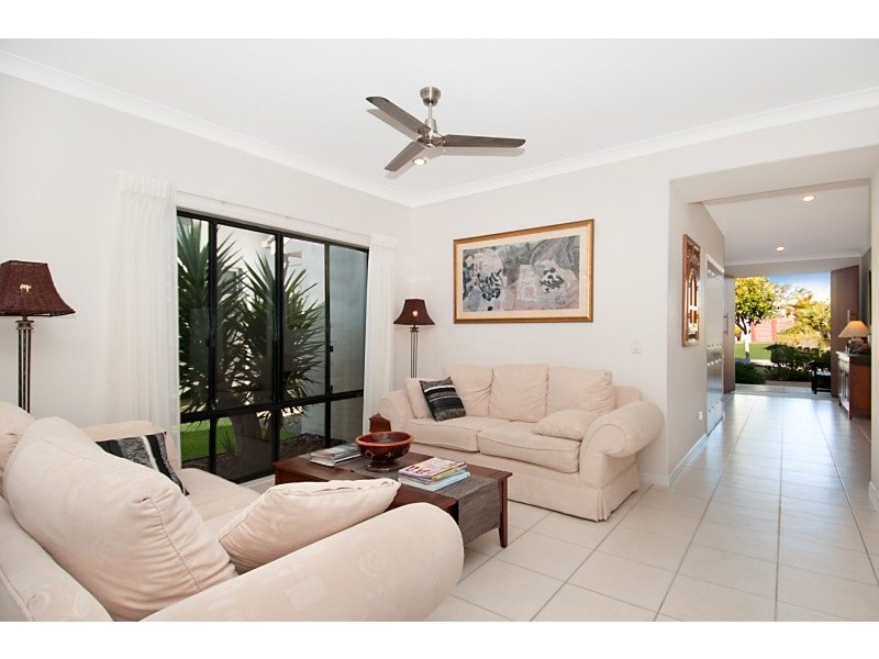 21 Ironhurst Place, Peregian Springs QLD 4573