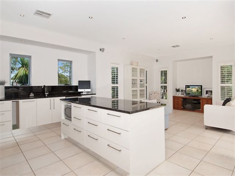 13 Ironhurst Place, Peregian Springs QLD 4573