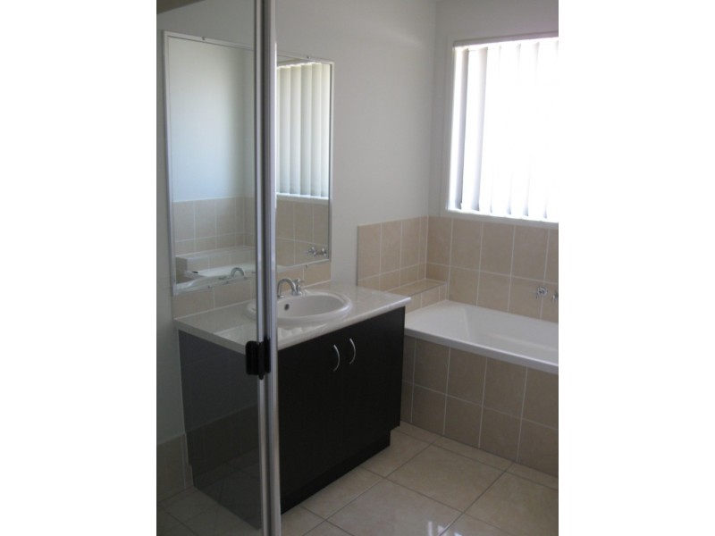 64 Balgownie Drive, Peregian Springs QLD 4573