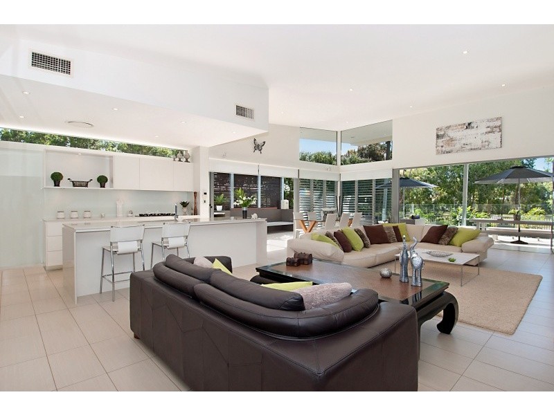 13 Bunker Court, Peregian Springs QLD 4573