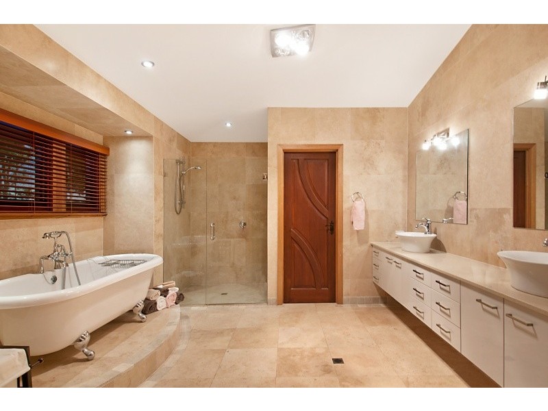 40 Lakeside Drive, Peregian Springs QLD 4573