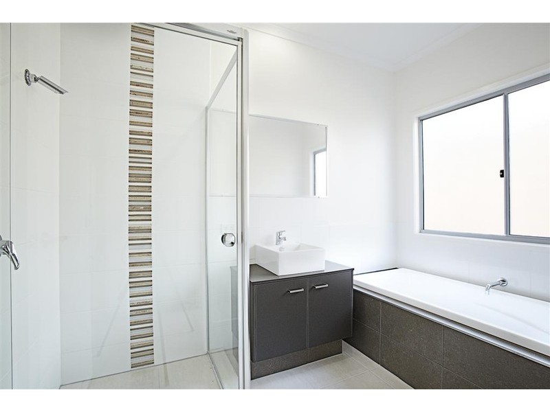 7 Teatree Grove, Peregian Springs QLD 4573