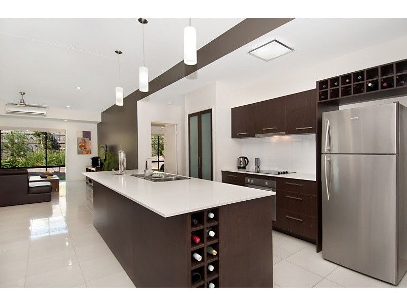 11 Maidstone Crescent, Peregian Springs QLD 4573