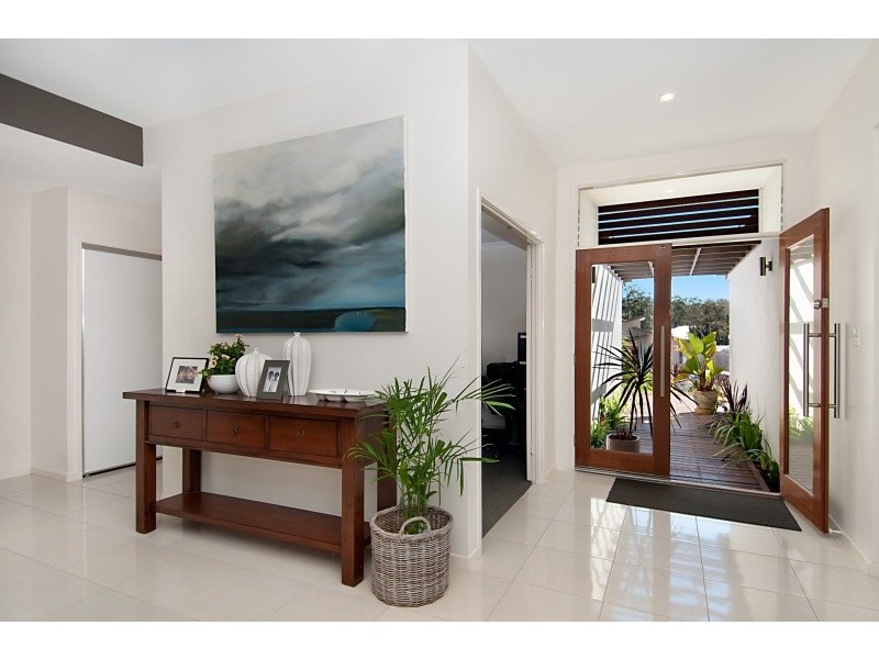 11 Maidstone Crescent, Peregian Springs QLD 4573
