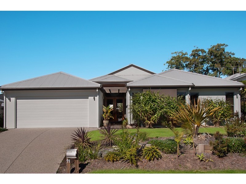 11 Maidstone Crescent, Peregian Springs QLD 4573
