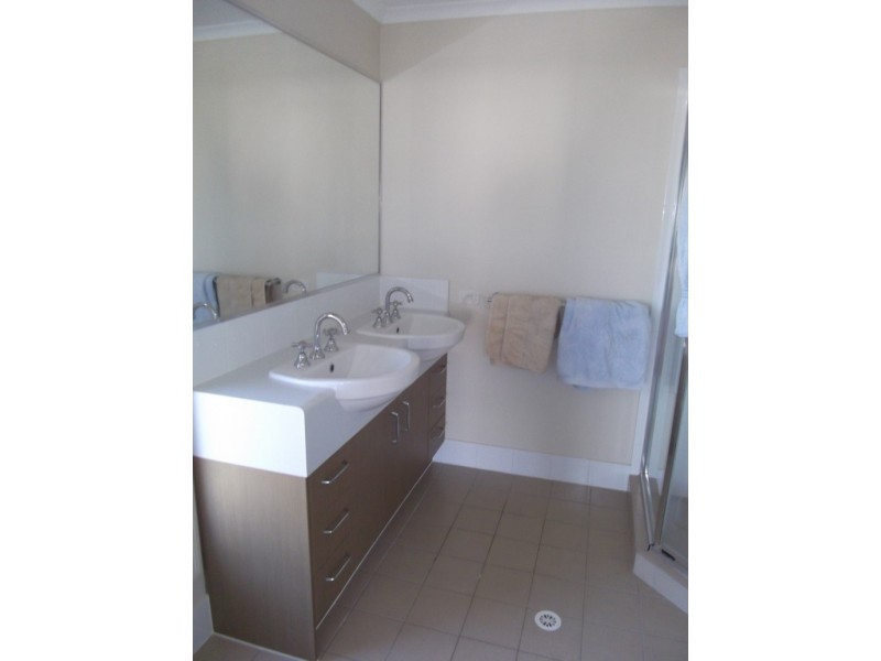 6 Parkwood Place, Peregian Springs QLD 4573