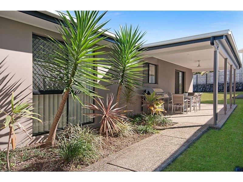 8 Sandhurst Crescent, Peregian Springs QLD 4573