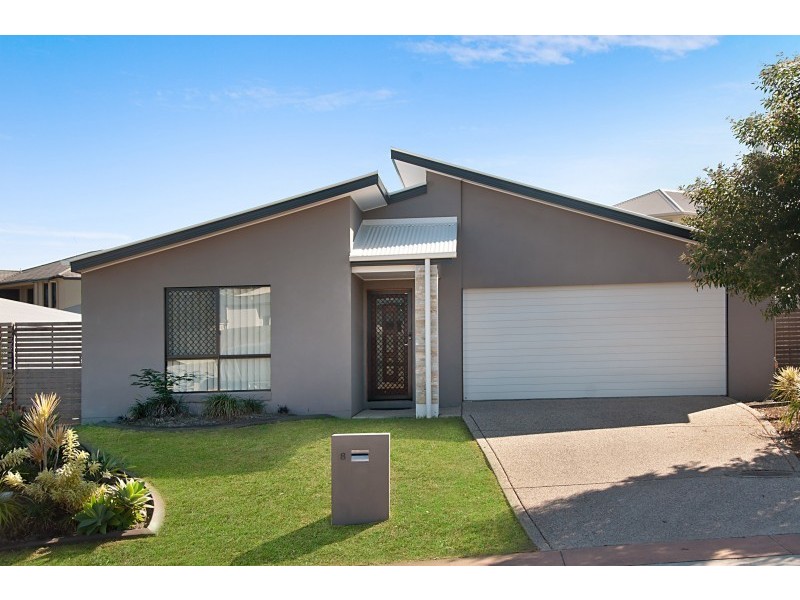 8 Sandhurst Crescent, Peregian Springs QLD 4573