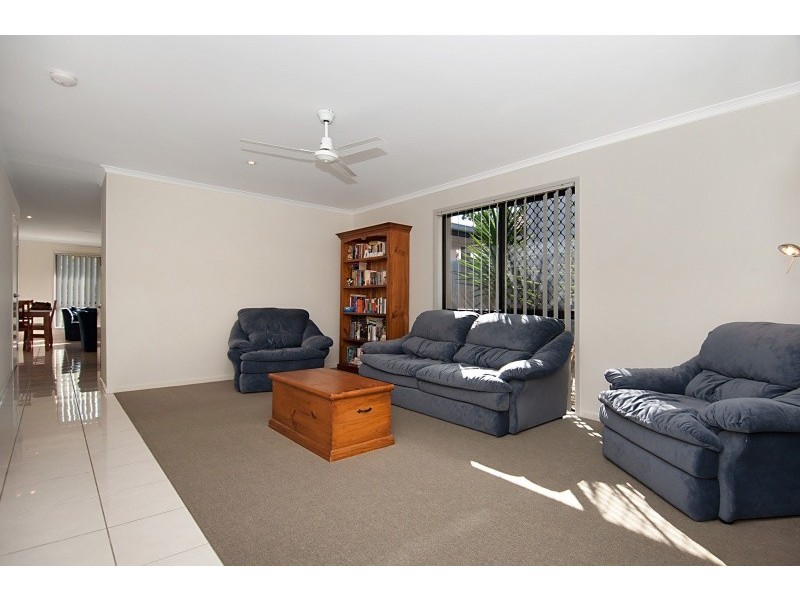 8 Sandhurst Crescent, Peregian Springs QLD 4573