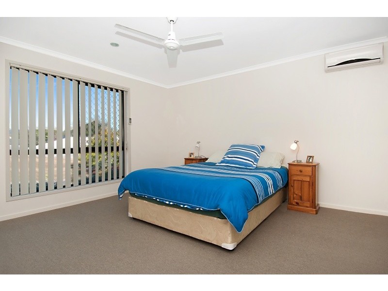 8 Sandhurst Crescent, Peregian Springs QLD 4573