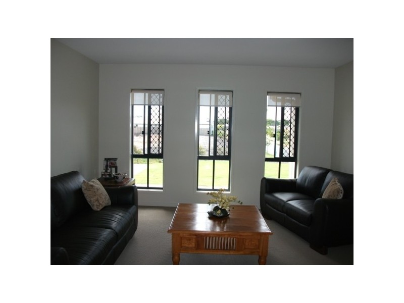 29 Selkirk Way, Peregian Springs QLD 4573