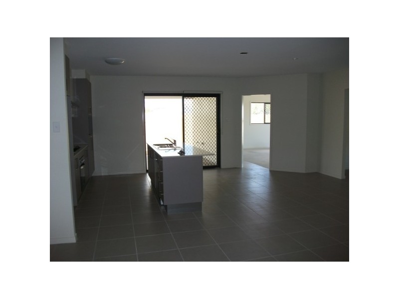 29 Selkirk Way, Peregian Springs QLD 4573