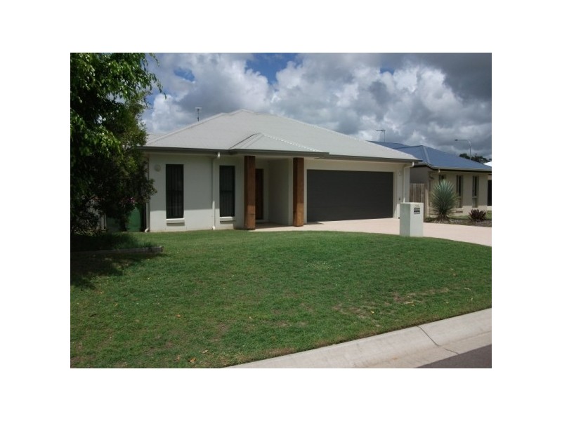 7 Riviera Crescent, Peregian Springs QLD 4573