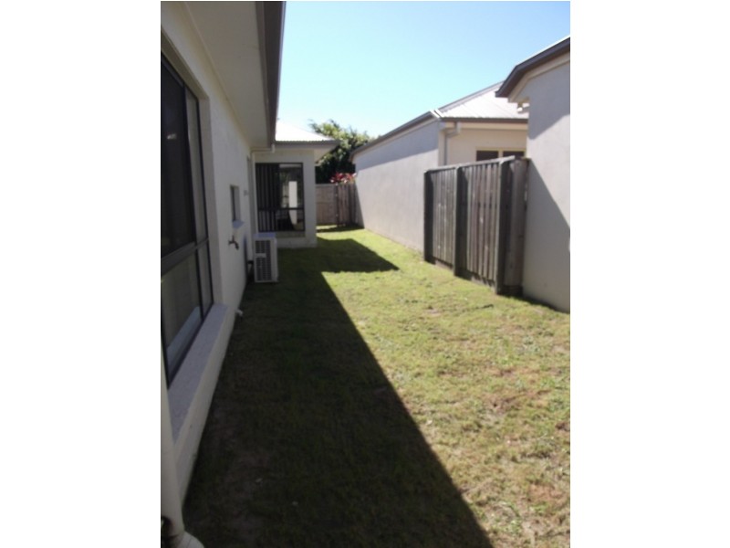 7 Riviera Crescent, Peregian Springs QLD 4573