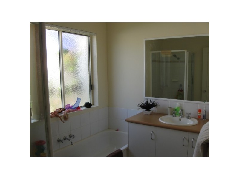 17 Parkview Parade, Peregian Springs QLD 4573