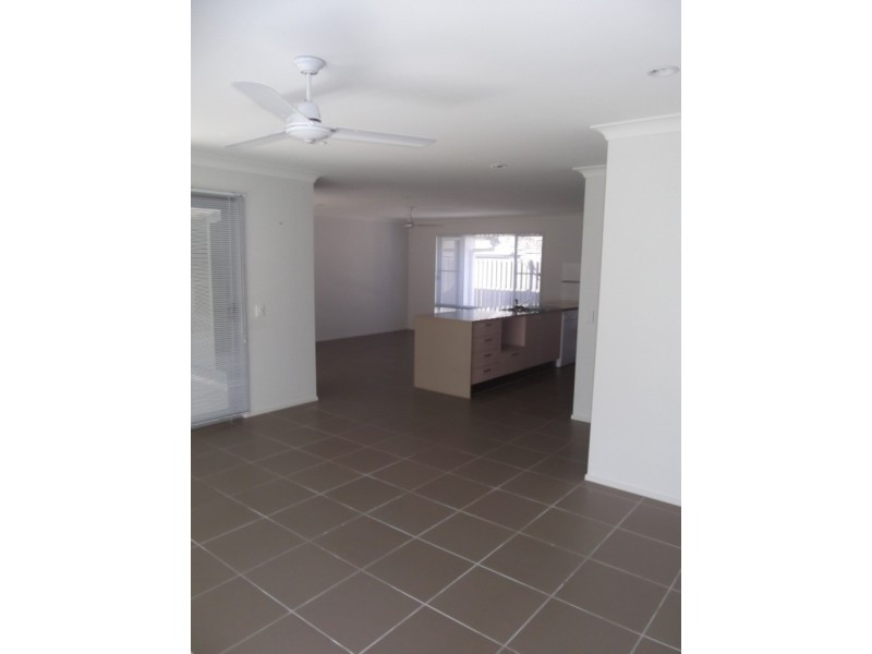 7 Kingsmill Circuit, Peregian Springs QLD 4573