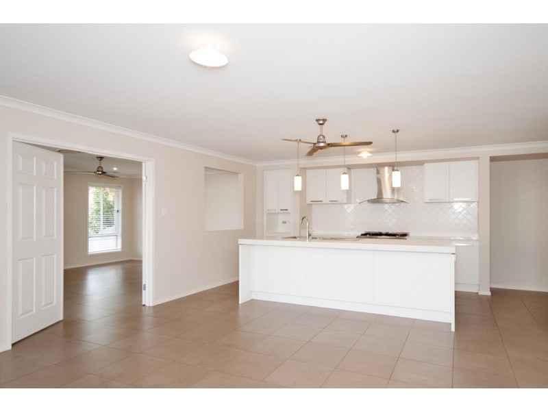 40 Sandhurst Crescent, Peregian Springs QLD 4573