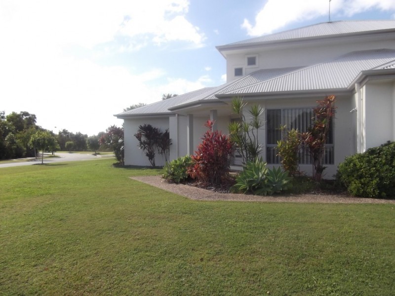 1 Crestview Drive, Peregian Springs QLD 4573
