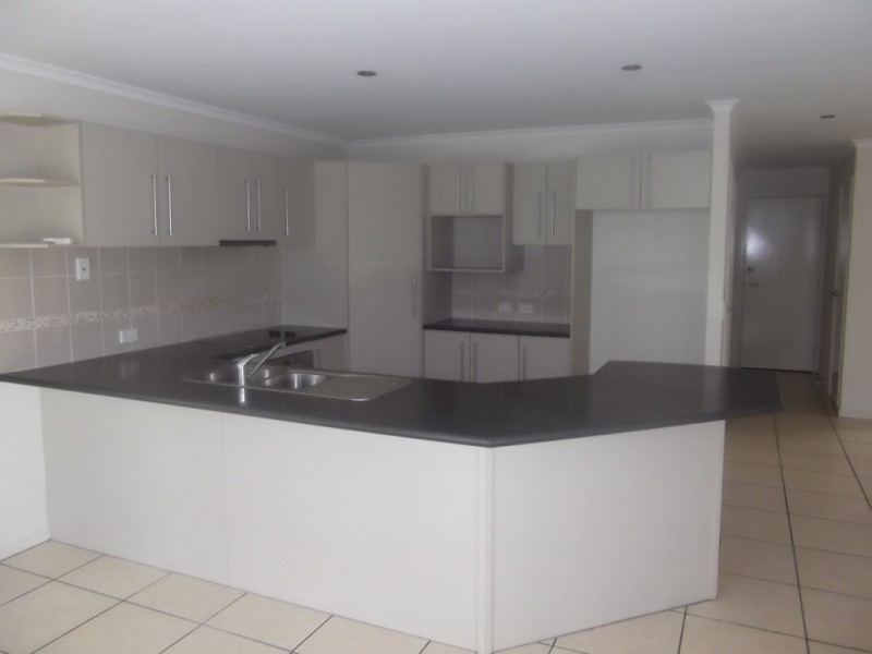 1 Crestview Drive, Peregian Springs QLD 4573