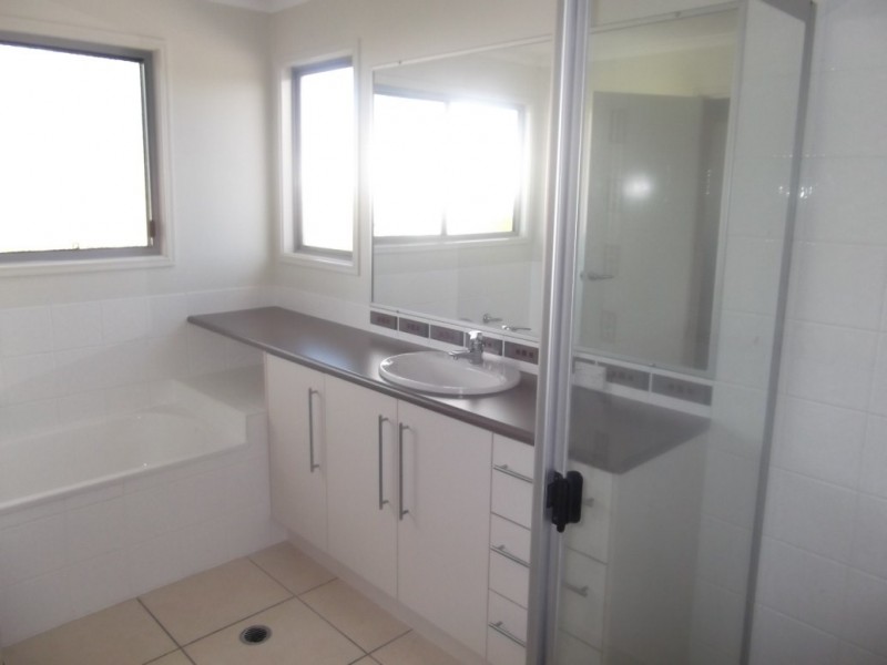1 Crestview Drive, Peregian Springs QLD 4573