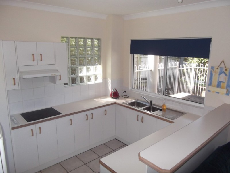 2/43 Lorikeet Drive, Peregian Beach QLD 4573