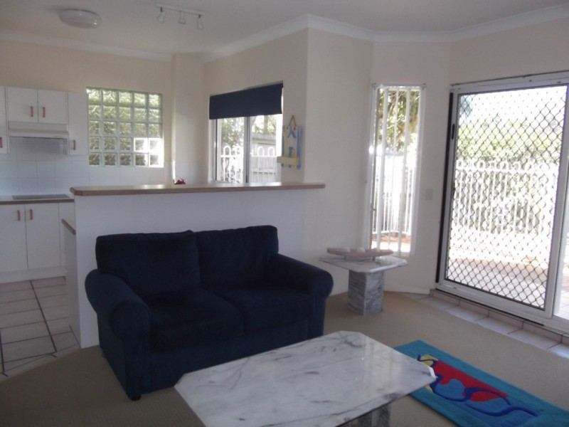 2/43 Lorikeet Drive, Peregian Beach QLD 4573