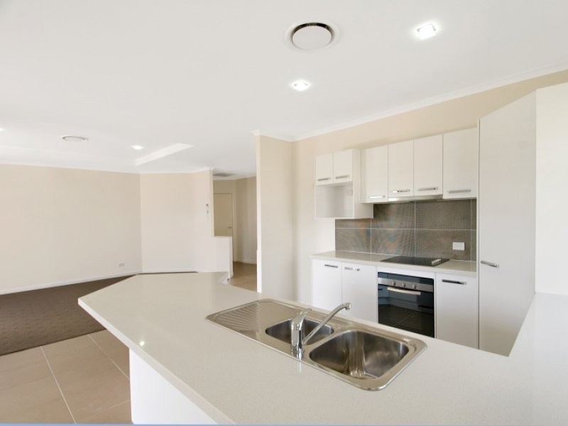 6 Adare Close, Peregian Springs QLD 4573