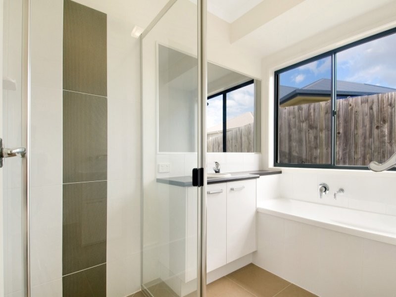6 Adare Close, Peregian Springs QLD 4573