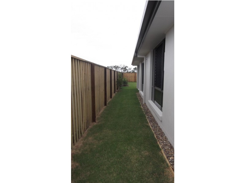 8 Gainsborough Crescent, Peregian Springs QLD 4573