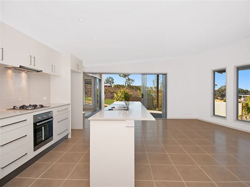10 Finch Terrace, Peregian Springs QLD 4573