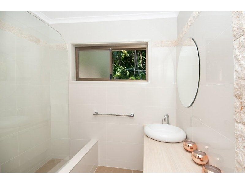 284 David Low Way, Peregian Beach QLD 4573