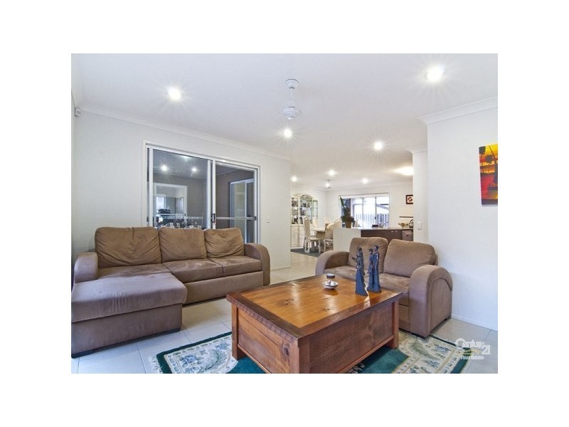 19 Kingsmill Circuit, Peregian Springs QLD 4573